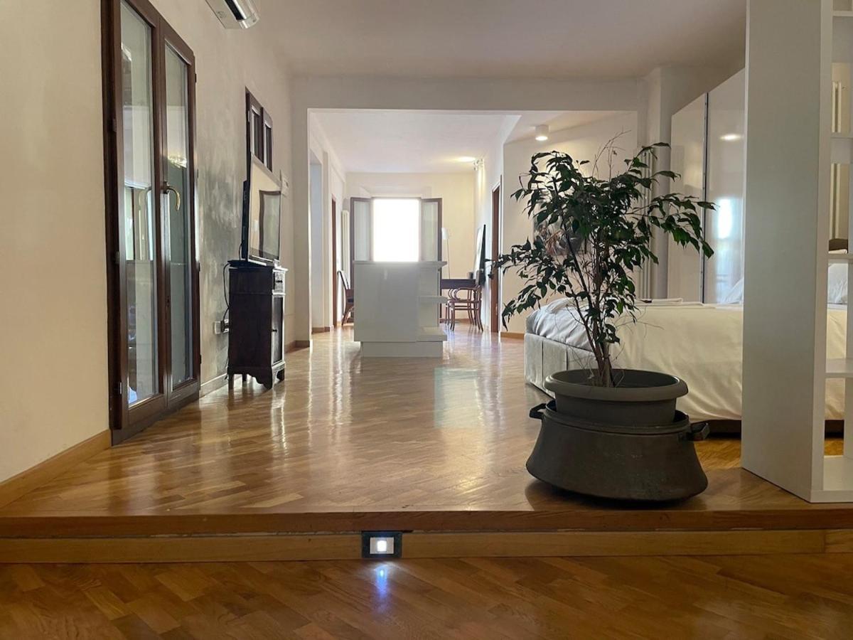 Loft Del Pratello Apartamento Bolonha Exterior foto